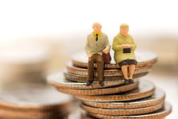 Kaip kitų šalių vyriausybės skatina pensijai kaupti papildomai