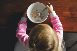 Nemokamas maitinimas ir parama mokinio reikmenims – viskas, ką reikia žinoti
