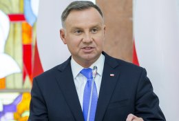 Lenkija pasienyje su Baltarusija paskelbė nepaprastąją padėtį