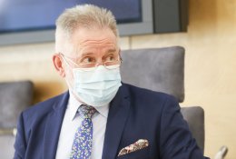 Socialdemokratai į opozicinius darinius nesijungs: per mažai „neprisišiukšlinusių“ kitose frakcijose