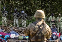 Migrantai braunasi į Lenkiją – 3200 bandymų kirsti sieną iš Baltarusijos vien šį mėnesį