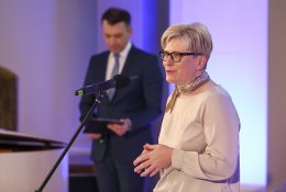 I. Šimonytė: žmonės nesirenka dirbti ne dėl to, kad gautų nedarbo išmoką