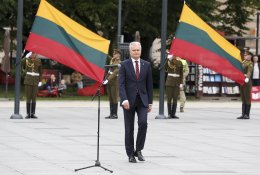 Prezidentas A. Dulkiui mato du kelius: arba pasiekia „persilaužimą“, arba traukiasi