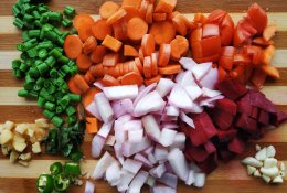 Maisto tinklaraštininkė atskleidė pagrindinę tėvų klaidą pratinant vaikus valgyti daržoves