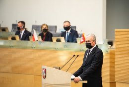 Prezidentas įtaria, kad skiepijimo tempus sulėtino tikslingai: galbūt dėl to, kad nebūtų pasiektas jo tikslas