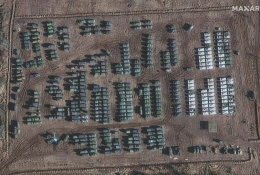 NATO: Rusija toliau telkia pajėgas prie Ukrainos sienos