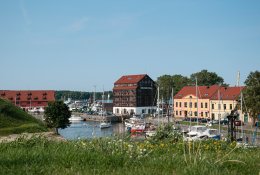 Uostamiestis aukštos kvalifikacijos darbuotojus vilios finansinėmis paskatomis