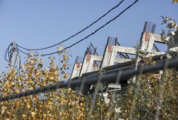 Vilniuje pradedami neužbaigto nacionalinio stadiono griovimo darbai