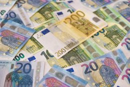 Еurui 20 metų: tapo antrąja pasaulyje valiuta, tačiau neapsieita be nesklandumų