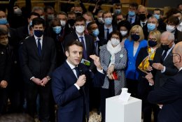 E. Macronas: „Šis karas tęsis ilgai“