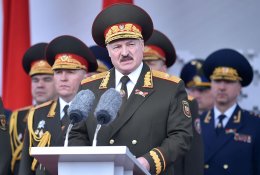 Referendumas Baltarusijoje: leista nuolat laikyti branduolinius ginklus ir Rusijos pajėgas, pratęstas A. Lukašenkos valdymas