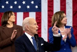 J. Bidenas pasmerkė „diktatorių“ Putiną ir jo karą Ukrainoje