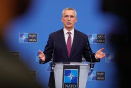 J. Stoltenbergas šiuo metu nelaiko Rusijos grėsme NATO