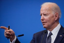 J. Bidenas: NATO „atsakys“, jei Rusija panaudos cheminius ginklus Ukrainoje