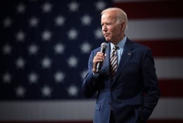 J. Bidenas: 30 šalių kartu su JAV atvėrė strategines naftos atsargas
