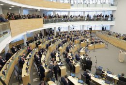Seimas gali atjaunėti: tai leis Konstitucijos pataisa