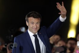 E. Macronas dar penkerius metus vadovaus Prancūzijai