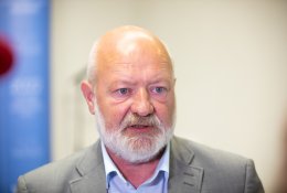 E. Gentvilas piktinasi EK išaiškinimu dėl Kaliningrado tranzito: Rusijai pasidraskius, EK ignoruoja mažųjų šalių nacionalinius interesus