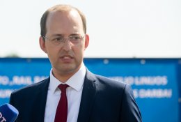 Susisiekimo ministras M. Skuodis raginamas prisiimti atsakomybę dėl „Lietuvos pašto“