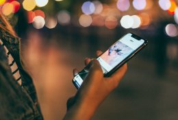 Renkame vaikui telefoną: ar tikrai jis turėtų būti prastesnis nei jūsų?