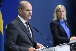 O. Scholzas: Švedija ir Suomija jau netrukus galės prisijungti prie NATO