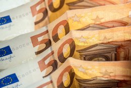 Per metus atlyginimai Lietuvoje augo 13,7, proc., didžiausias atotrūkis tarp apskričių – 577 eurai