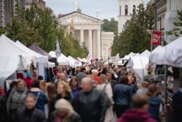 Vilniaus centre – tautų mugė: nuo parodų iki krepšinio