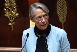 Prancūzijos premjerė: propaganda neturėtų mūsų apkvailinti, Rusijos ekonomika dūsta