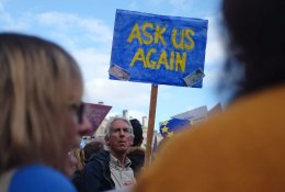 Britai gailisi palikę ES: pritarimas „Brexitui“ – rekordiškai žemas