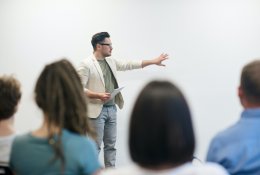 Rusų kalbos mokytojai Lietuvoje raginami įgyti antrą kvalifikaciją