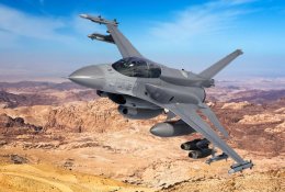 Pentagono vadovas: Ukraina ateityje gaus F-16 naikintuvų