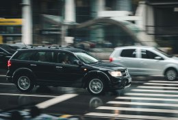 Kokios spalvos automobiliai Lietuvoje parduodami greičiausiai?