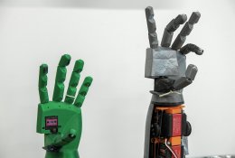 Biomechanikai ieško sprendimų kaip įveikti fizinę negalią