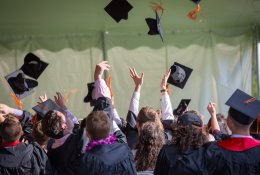 Studentų gyvenimas neapsiriboja vien tik studijomis: svarbus ir ryšys, užmezgamas po paskaitų