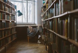 Kokios knygos ir autoriai pernai buvo populiariausi bibliotekose?
