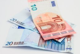 Lanksti atlyginimų sistema: ir esant ekonomikos pakilimui, ir recesijai