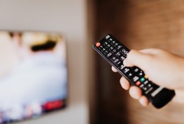 Kaip sutaupyti renkantis televizorių?