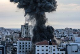 Izraelio kariuomenė: kovos su „Hamas“ vyksta „septyniose aštuoniose“ vietose aplink Gazą