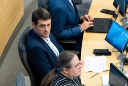 Tikisi, kad apkalta R. Žemaitaičiui įvyks: jis klimpsta vis gilyn