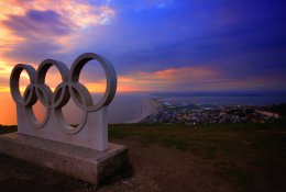 Tarptautinio olimpinio komiteto vingrybės: suspendavo Rusijos olimpinį komitetą, bet sportininkams leis dalyvauti olimpinėse žaidynėse Paryžiuje