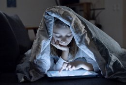 Skaitmeninė karta: technologijomis naudotis moka, bet ar geba kritiškai mąstyti?