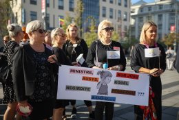 Pedagogų profsąjunga: tokios sutarties, kokią siūlo ministerija, tikrai nepasirašysime