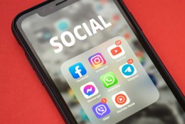 Europos Komisijai parūpo, kokias priemones apsaugoti vaikus naudoja „TikTok“ ir „YouTube“