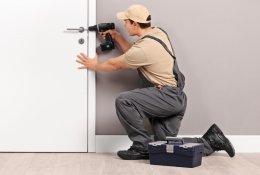 5 ženklai, jog atėjo metas pakeisti vidaus duris