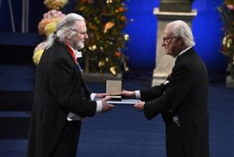 Stokholme ir Osle vykusiose ceremonijose įteiktos Nobelio premijos
