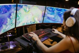 Populiariausia žaidimų transliavimo platforma „Twitch“ susiduria su sunkumais: laukia masiniai darbuotojų atleidimai