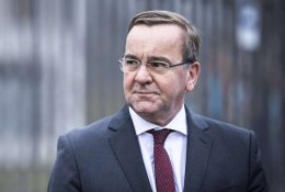 Vokietijos gynybos ministras įspėja dėl Ukrainos karo išplitimo