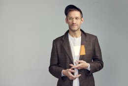 Naujos romantinės komedijos režisierius Tomas Vengris: „Būtų nesąmonė, jei visos meilės istorijos mano filme nutiktų tik heteroseksualioms poroms“