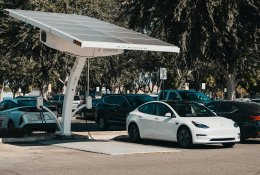 Ambicingi Lietuvos tikslai: elektromobilių įkrovimas – vos per 20 minučių