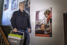 Maltiečių lankomus senjorus ne mažiau nei sriuba džiugina savanorio dėmesys